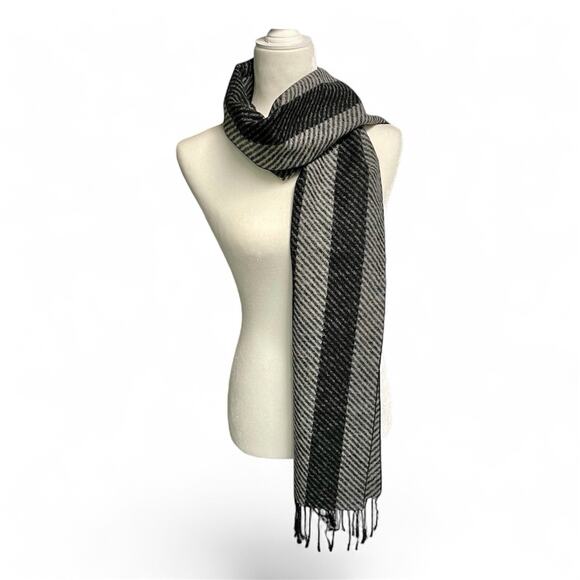 Club Room 100% Silk Scarf Wrap Men Gray Black 12x66 With Fringe Winter Warm - Picture 1 of 5